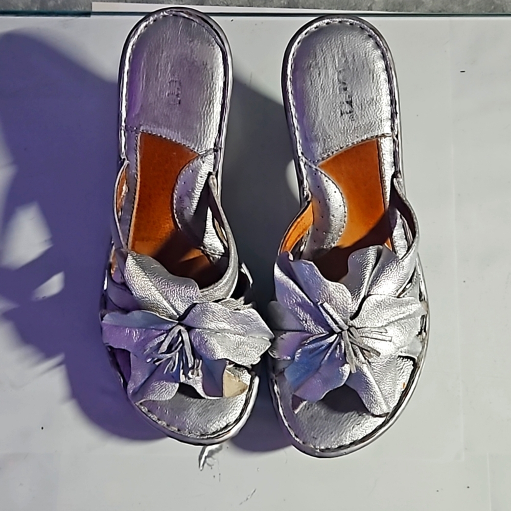 BORN Silver Leather Floral Wedge